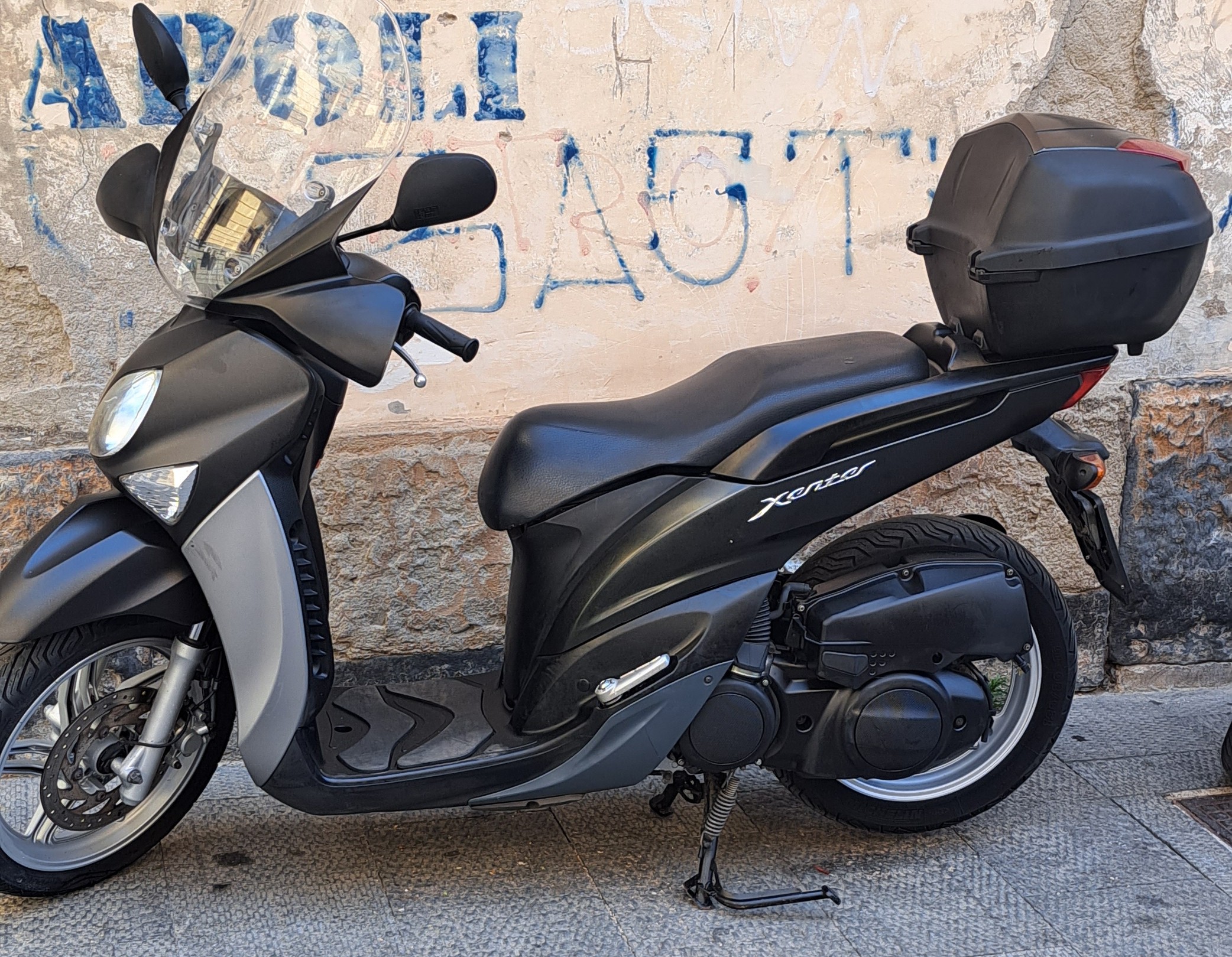 Noleggio Moto Xcenter 150 Napoli